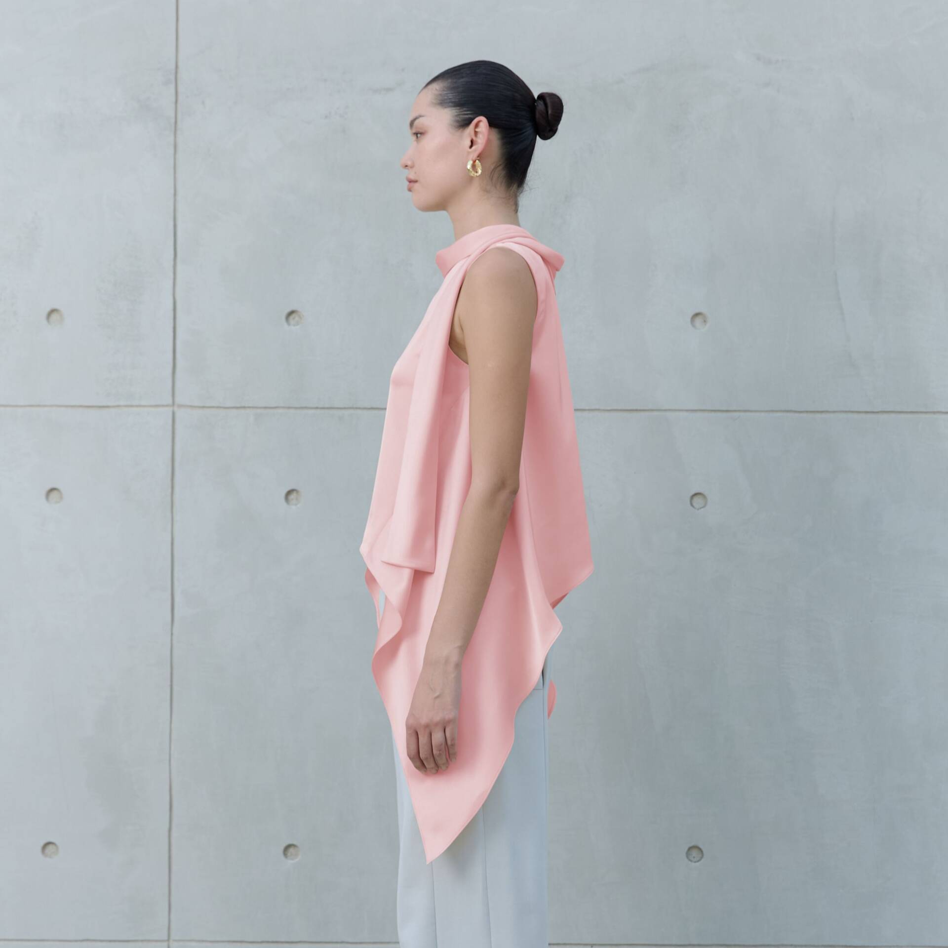 COLLAR BUTTERFLY TOP (Strap hang at back/around the neck)