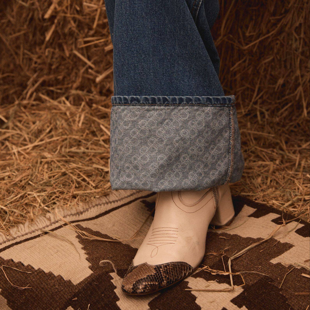 BAGGY JEANS Logo Folded