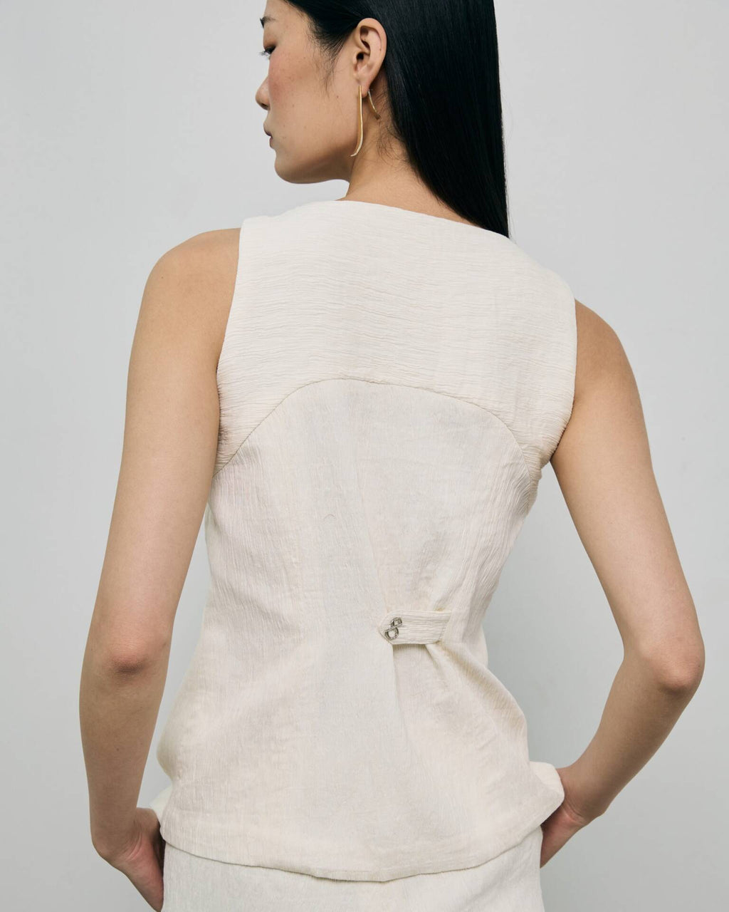 VEST FW24 Irregular Pleat Ivory