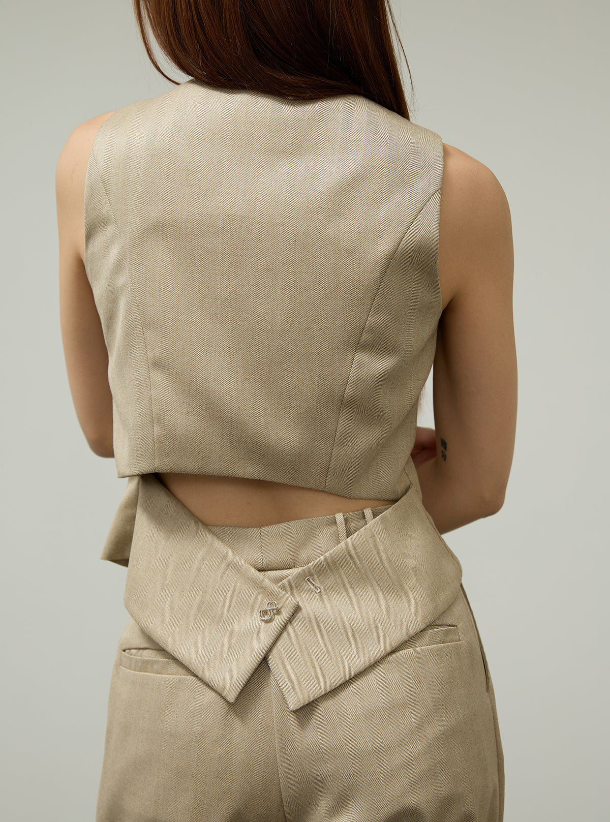 VEST Cropped SS26