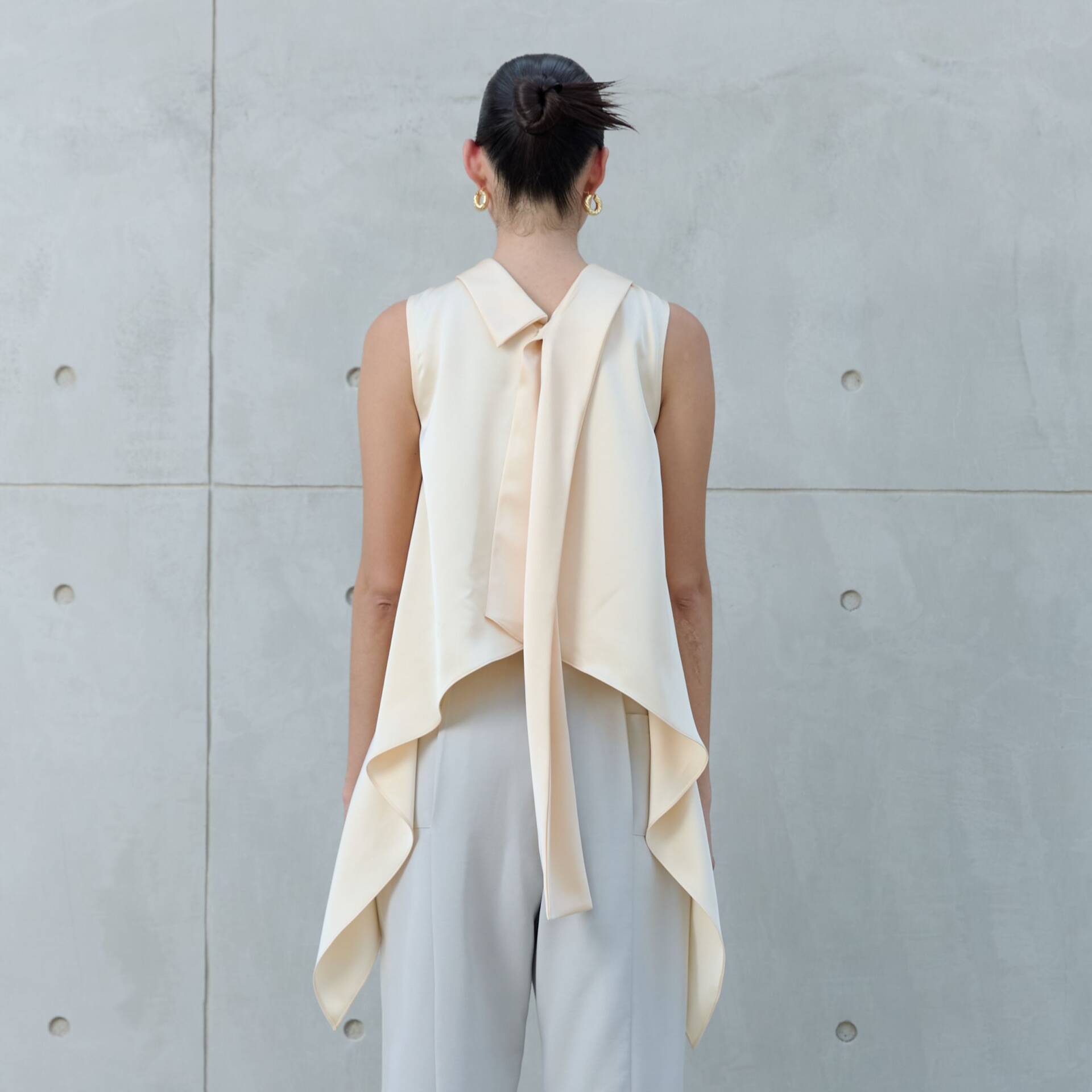 COLLAR BUTTERFLY TOP (Strap hang at back/around the neck)