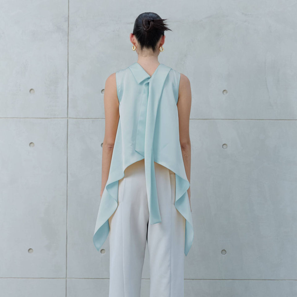 COLLAR BUTTERFLY TOP (Strap hang at back/around the neck)