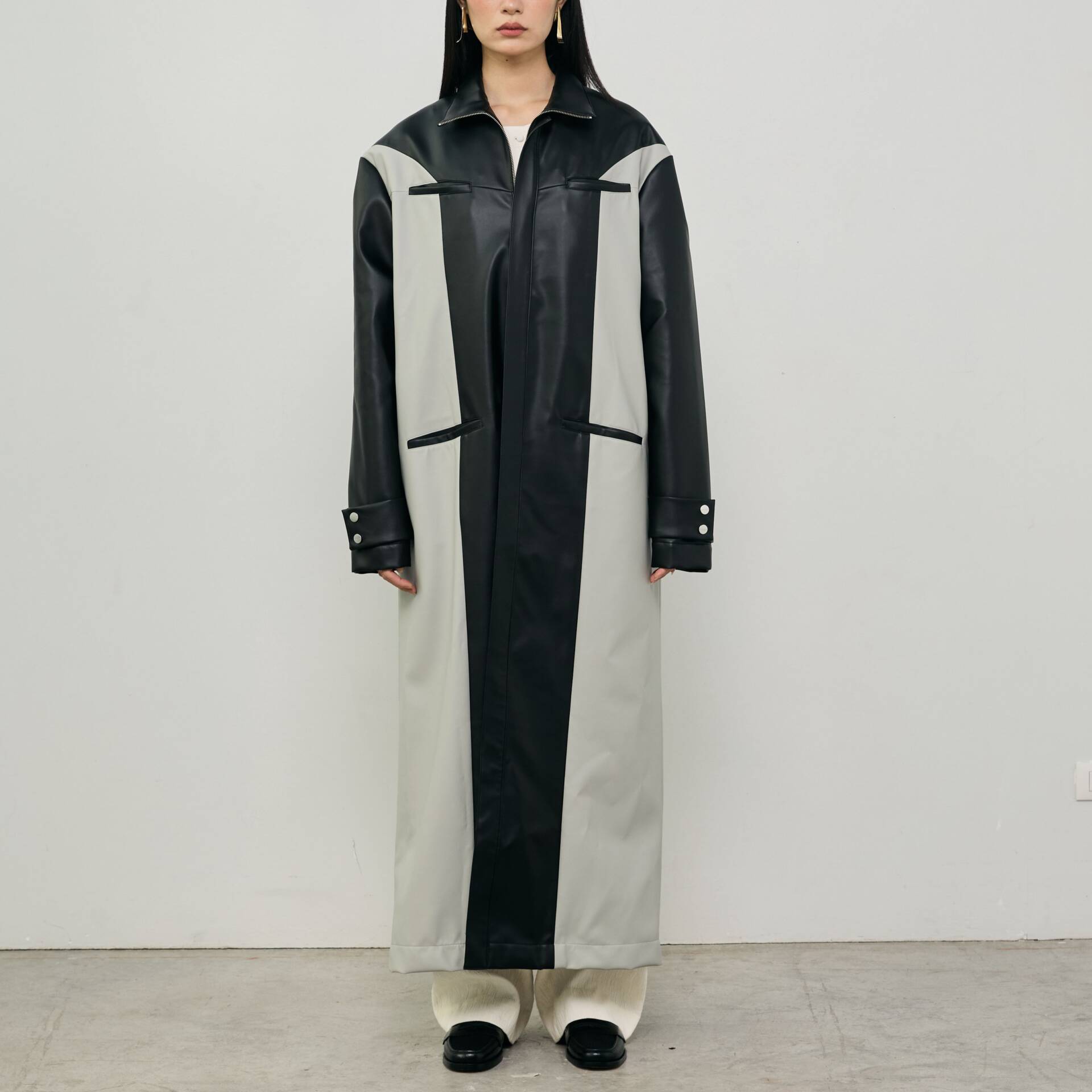 COAT FW24 Mirror