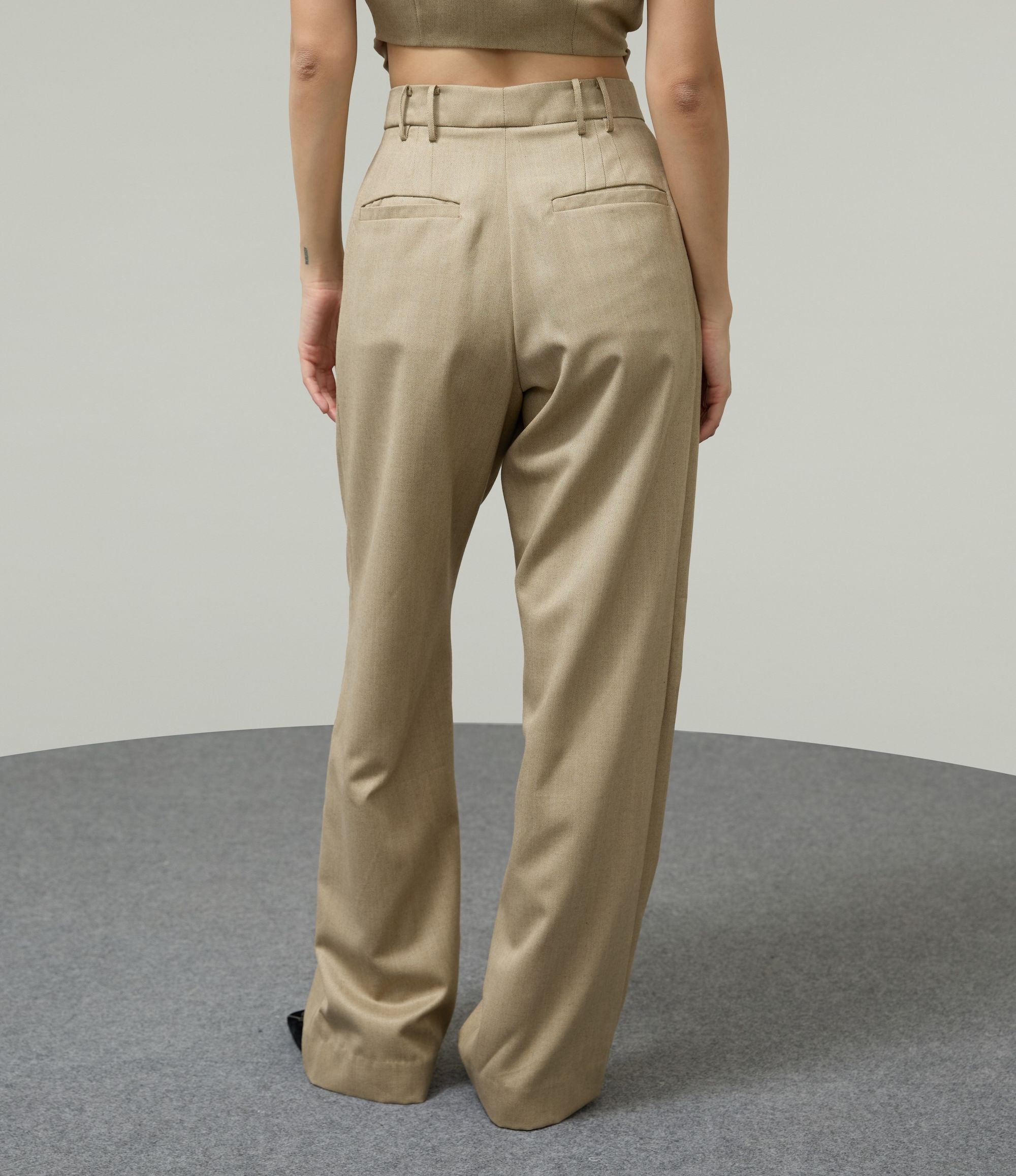 PANTS Mid-Rise Triple Pleat SS26