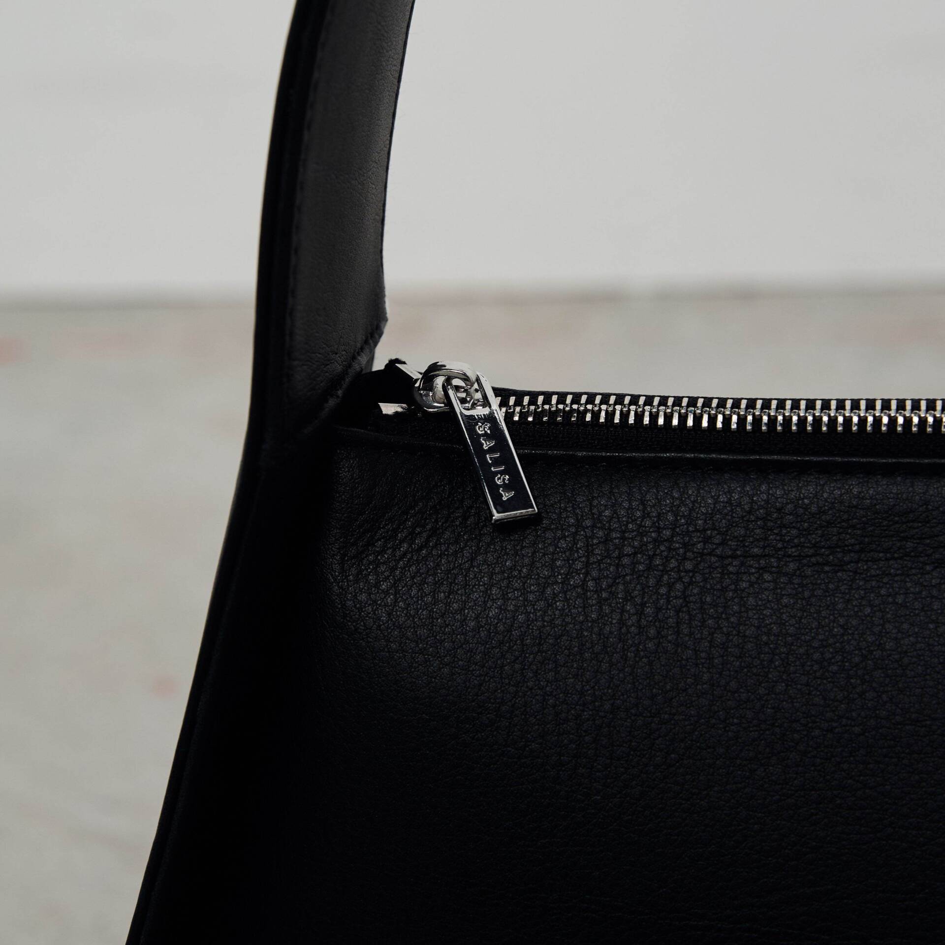 NOLITA BAG EXTRA LARGE Black Calfskin