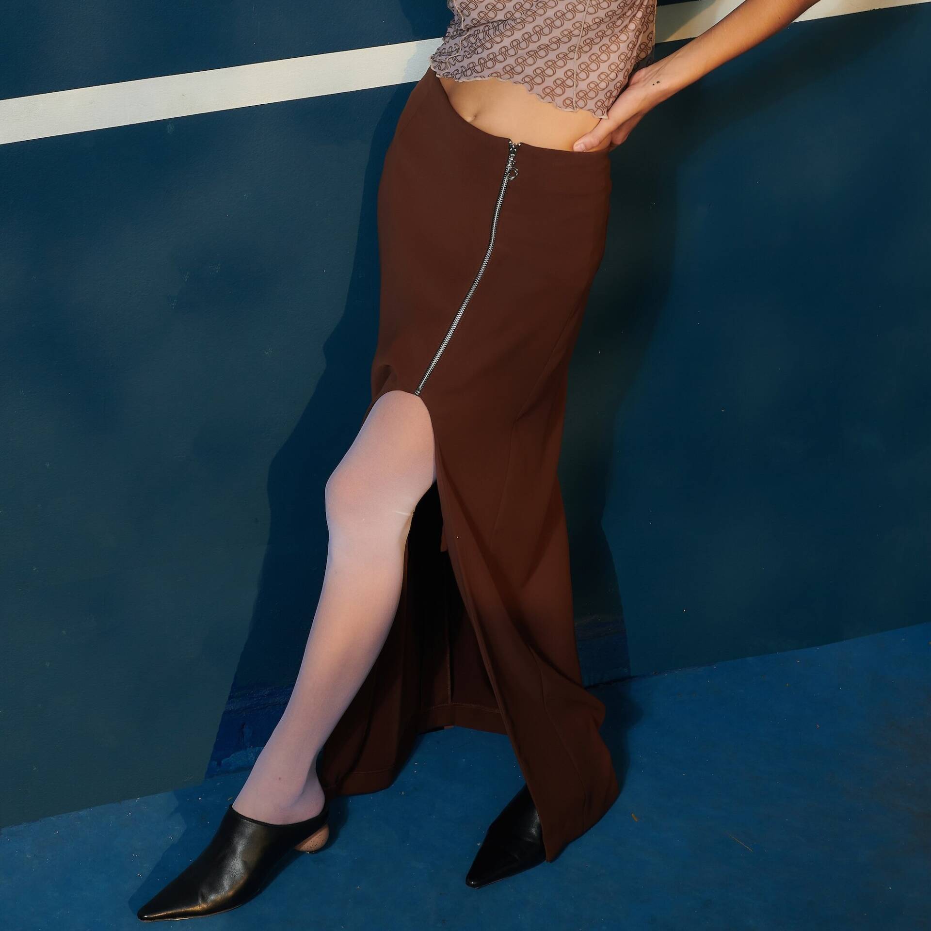 SKIRT SS24 Curve Slit with Zipper