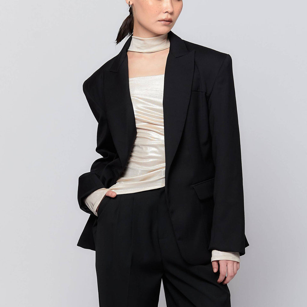 BLAZER FW23 Overstated Shoulders, Body Slim-Fit Black
