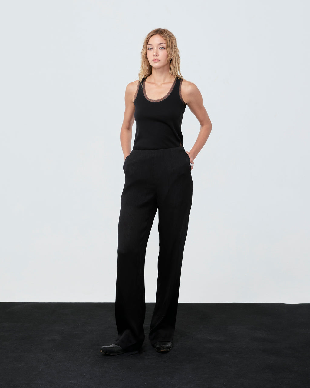 SHEER PANTS FW25  (Mid-High Rise)