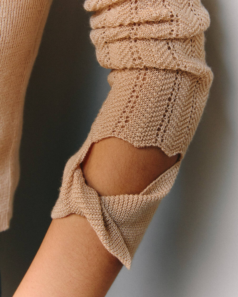 CARDIGAN Cropped (Imported Italian Wool Yarns)