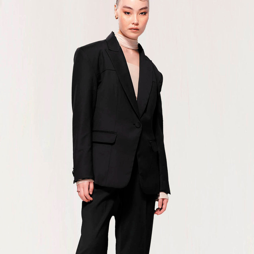 BLAZER FW23 Overstated Shoulders, Body Slim-Fit Black