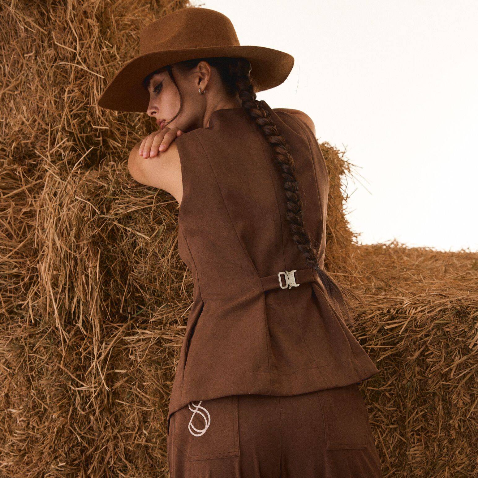 VEST PF24 Suede Brown
