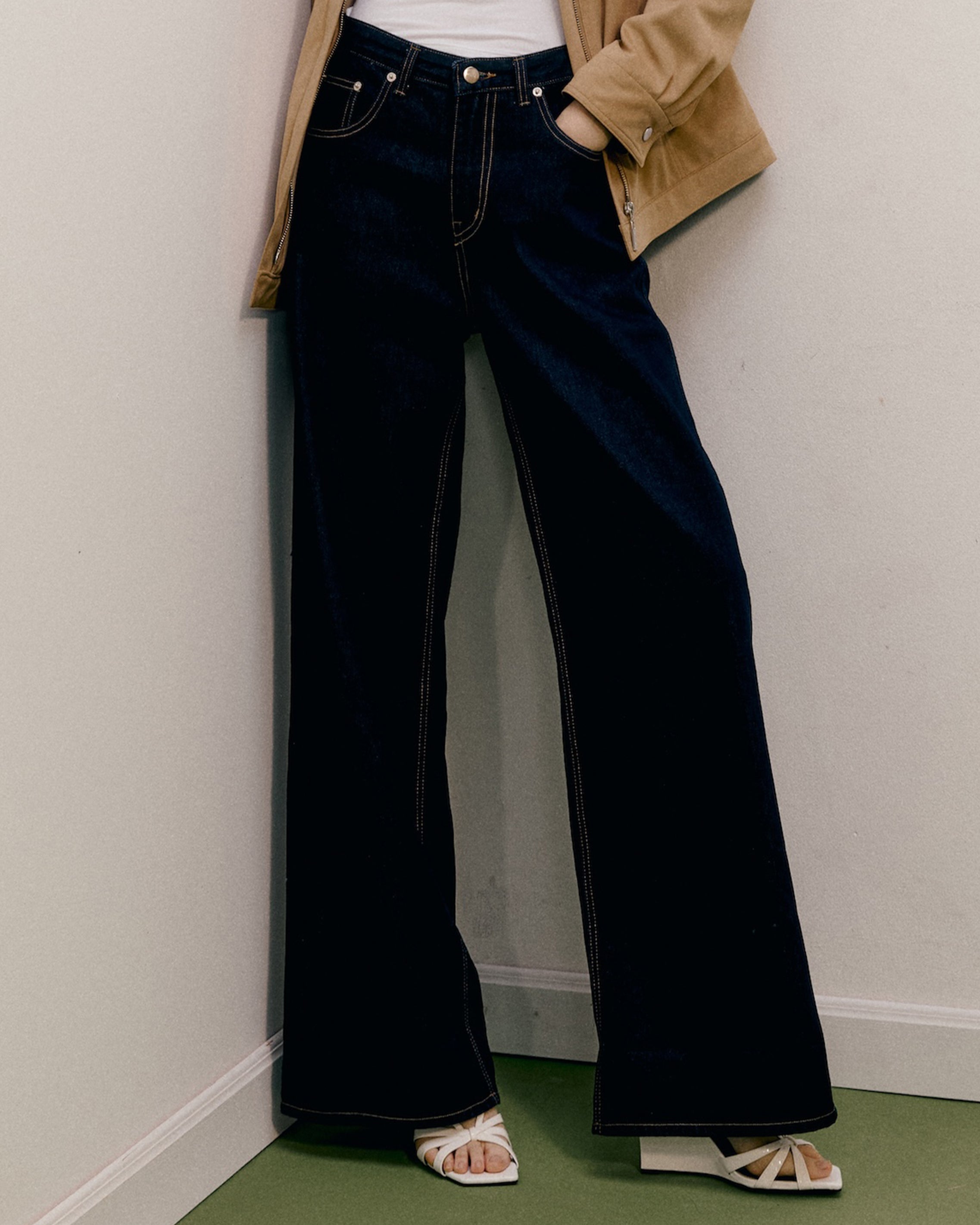BAGGY JEANS Logo Folded