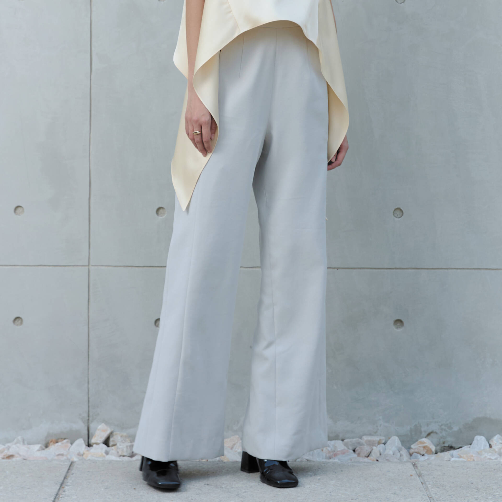 PANTS SS25 BUTTON Pleated (Adjustable Waist) Light Grey