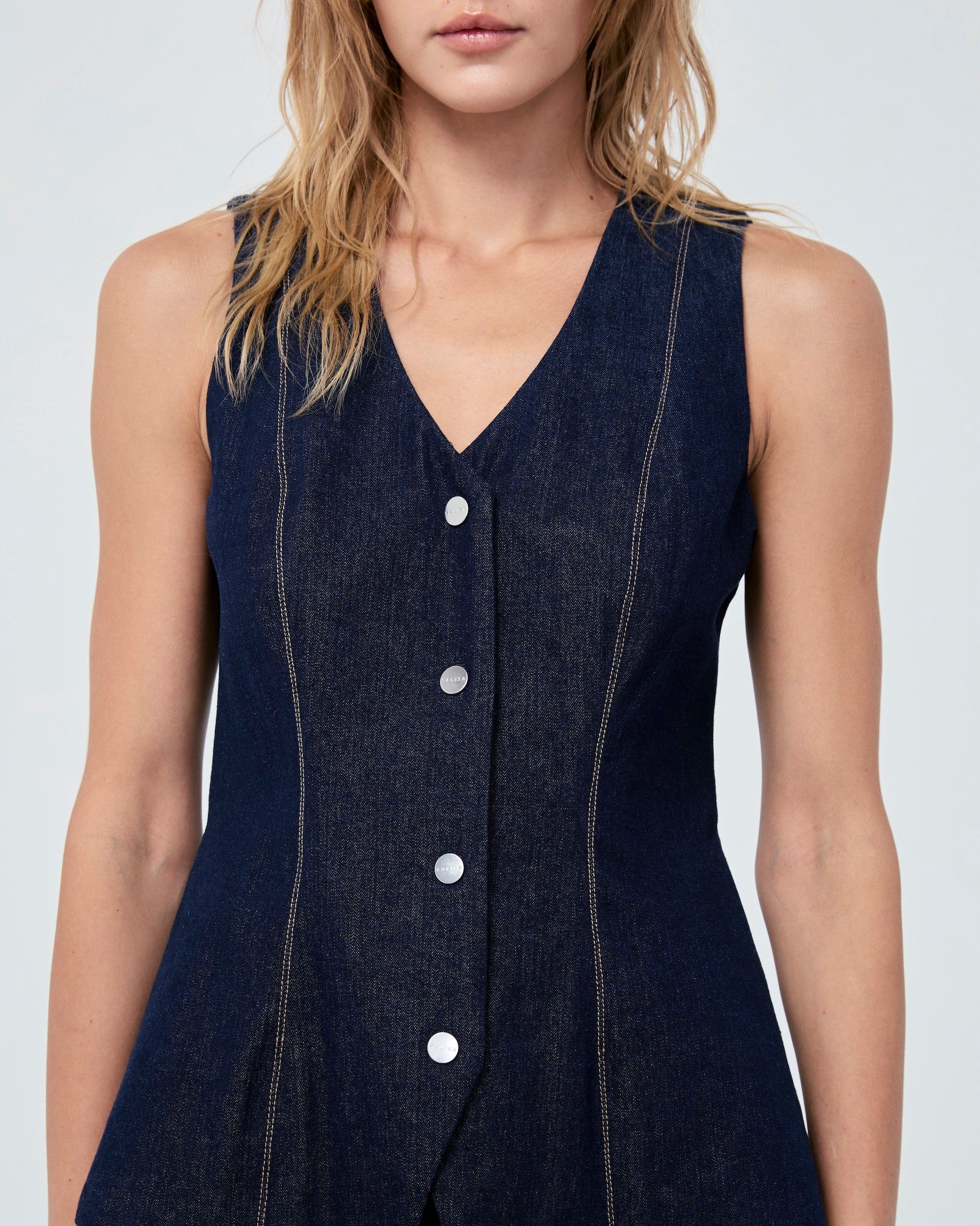 VEST FW25 Buckle Dark Denim