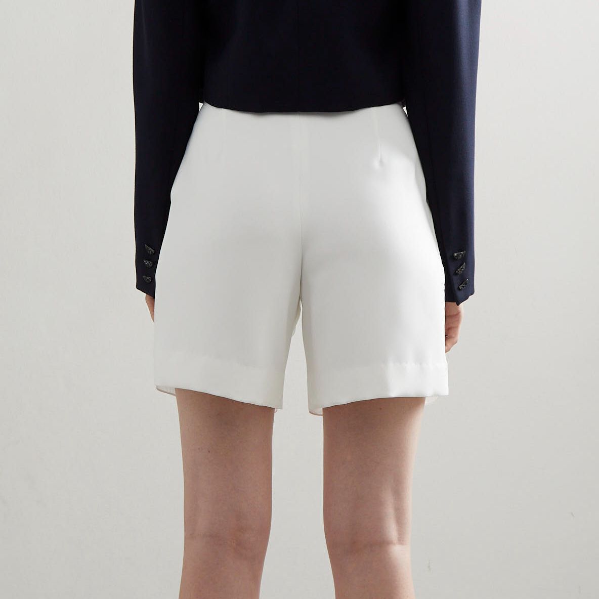 SHORTS OVERLAP White Chiffon Print